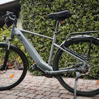 NUOVA E-Bike trekking a pedalata assistita