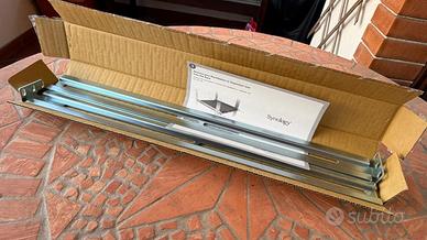 Synology Rail Kit RKM114 binari fissi per Synology