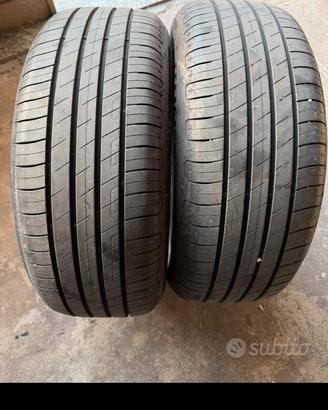 Gomme 215/55/17 98w