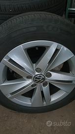 Cerchi originali golf 8 r16 + gomme
