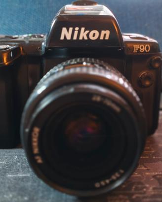 Nikon F90 Analogica + dorso FM 26