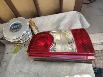 Faro Fanale posteriore Fiat Strada 2005 a 2014