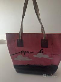 Shopping bag in gomma colorata