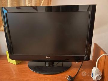 televisore schermo ultrapiatto LG