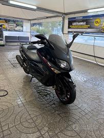 Yamaha TMAX DX