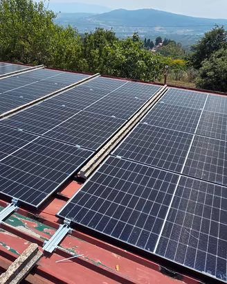 fotovoltaico 5 kW con  5 kwh  di batteria 