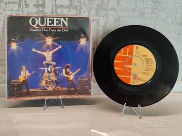 Queen Another One Bites the Dust 45 Giri 1980 LP45