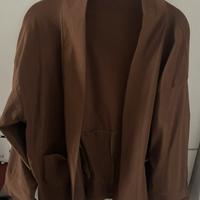 Completo tessuto tecnico , stile giapponese, caffè