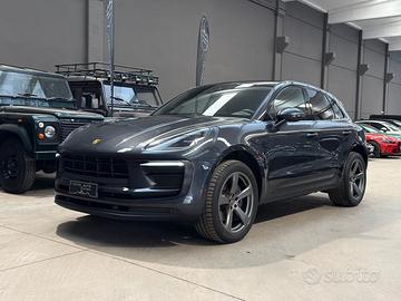 PORSCHE Macan 2.0