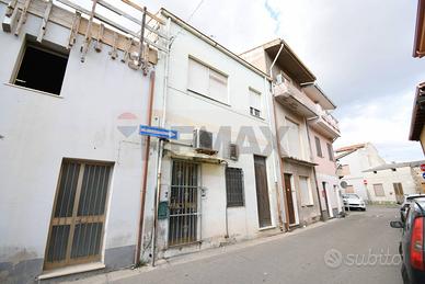 Casa Semindipendente - Domusnovas