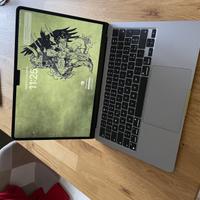 Apple Macbook Air M2 16GB di RAM, 256GB di memoria