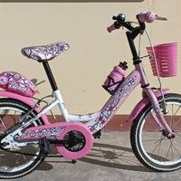 vendersi bicicletta x bambina  