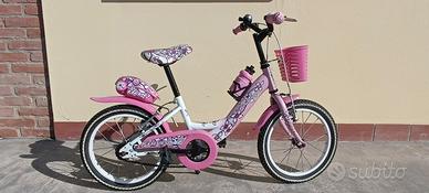 vendersi bicicletta x bambina  