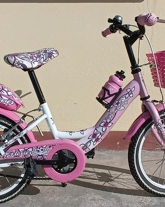 vendersi bicicletta x bambina  