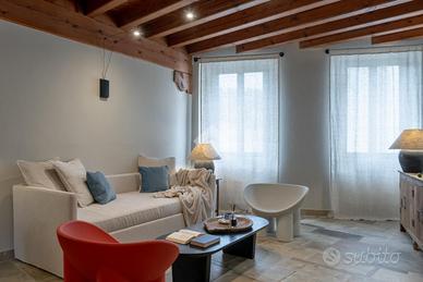 3 LOCALI A PADENGHE SUL GARDA