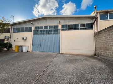 Capannone zona industriale