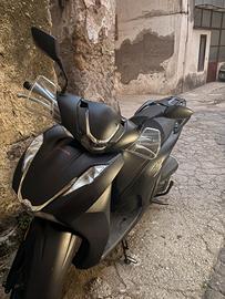 Honda SH 350