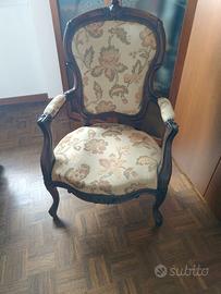 Due poltroncine stile francese per camera da letto
