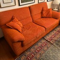 Divani o divano in buono stato