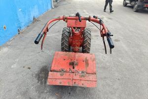 motocoltivatore marca Nibbi a diesel