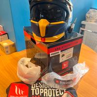 Casco Mt Helmets Streetfighter