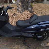 Suzuki Burgman 400