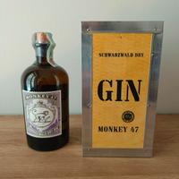 monkey 47 gin box in legno