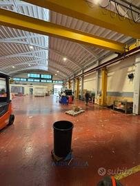 Immobile di 1255 m² a Napoli