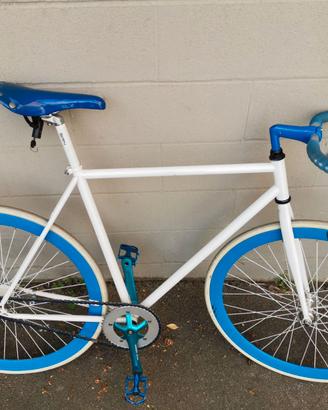 Bici fixed scatto fisso