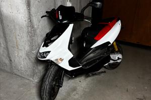 Aprilia sr