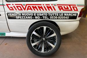 2 Cerchi in Lega 16 Pollici