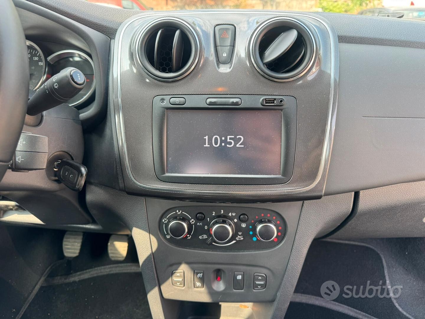 Dacia Sandero 2019 photo 2