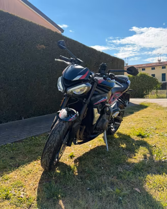 Triumph Street Triple 765 R 2021