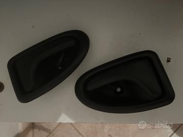 Maniglie interne modello Renault clio 2 serie.2001
