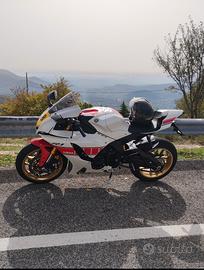 Yamaha R1