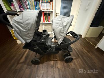Passeggino gemellare