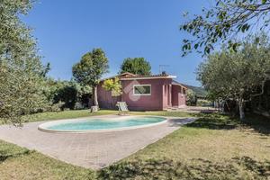 VILLA SINGOLA A CERVETERI