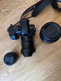 GH5 con obbiettivo 12-60 mm / 100-300 mm / 25mm