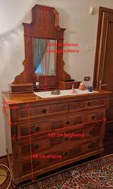 Como' e comodini in legno