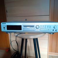 Lettore e registratore MiniDisc Sony