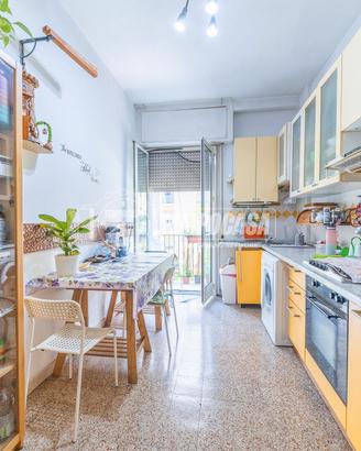 Appartamento a Roma Via Valerio Flacco 3 locali