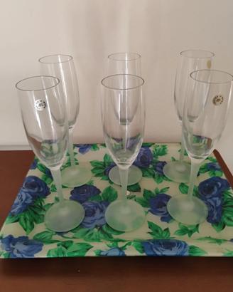 Set flute. Bicchieri. Cucina. Arredamento