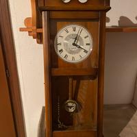 Orologio a pendolo da parete in legno