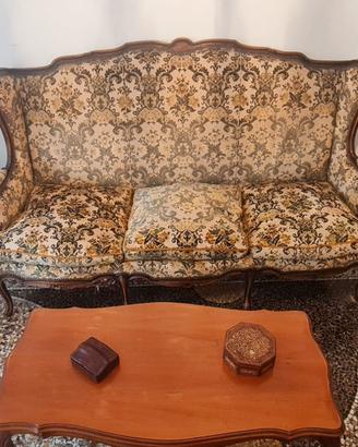 Set divani e poltrone d'antiquariato