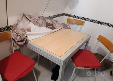 Tavolo massiccio 90×90 allungab. a 180cm