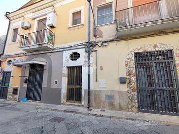 2 LOCALI A FOGGIA