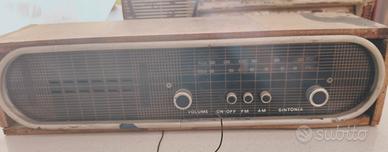 Radio vintage artigianale 