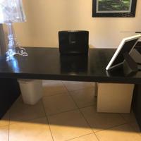 Scrivania Cattelan Master in cuoio di colore NERO