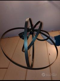 Lampadario in acciaio moderno 