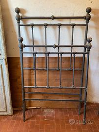 testata letto ferro battuto